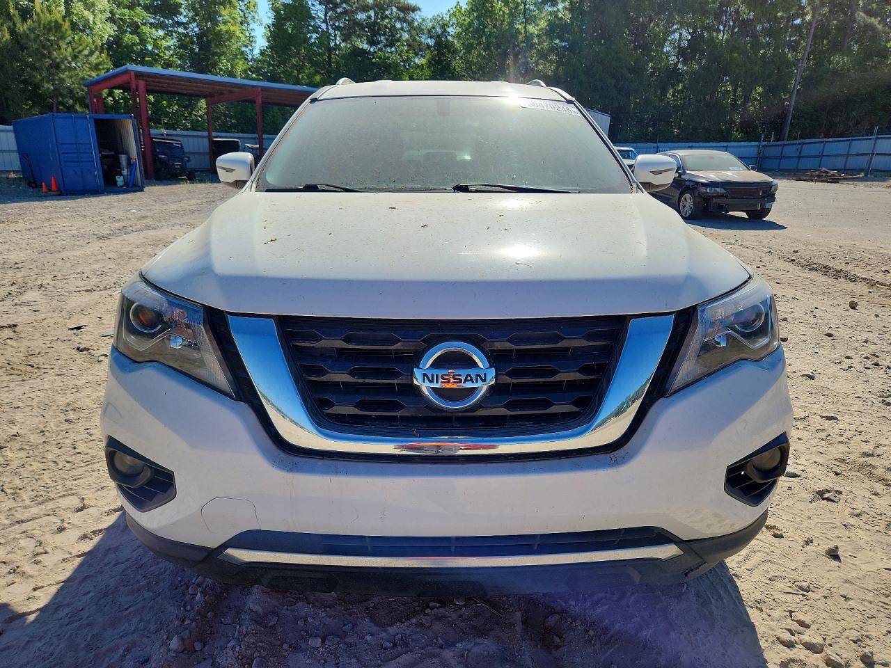 Nissan Pathfinder Sv