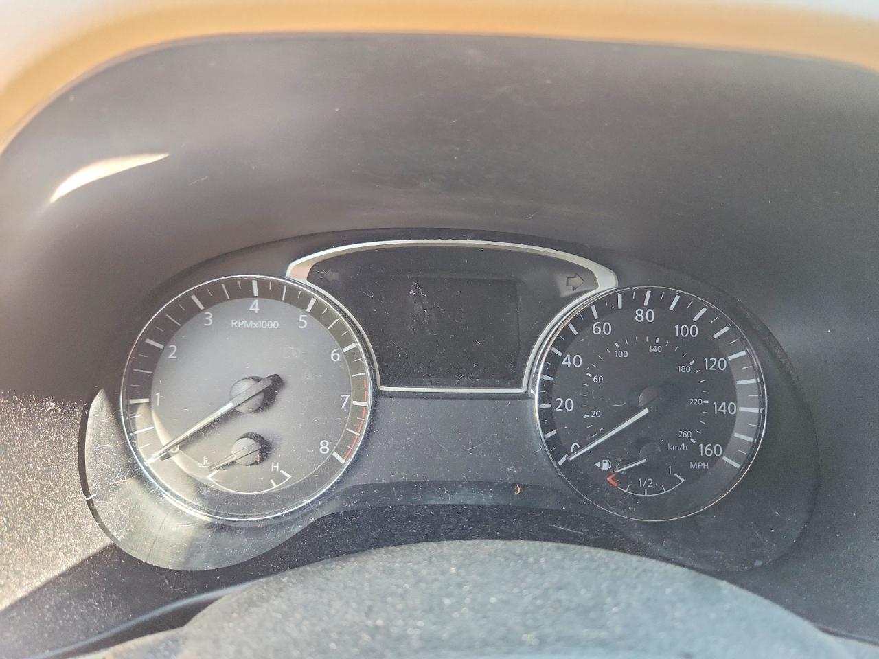 Nissan Pathfinder Sv