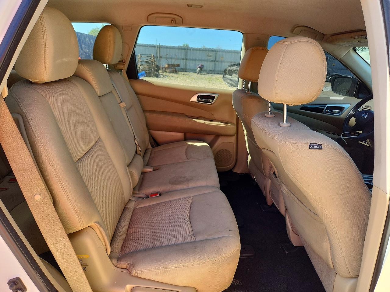 Nissan Pathfinder Sv
