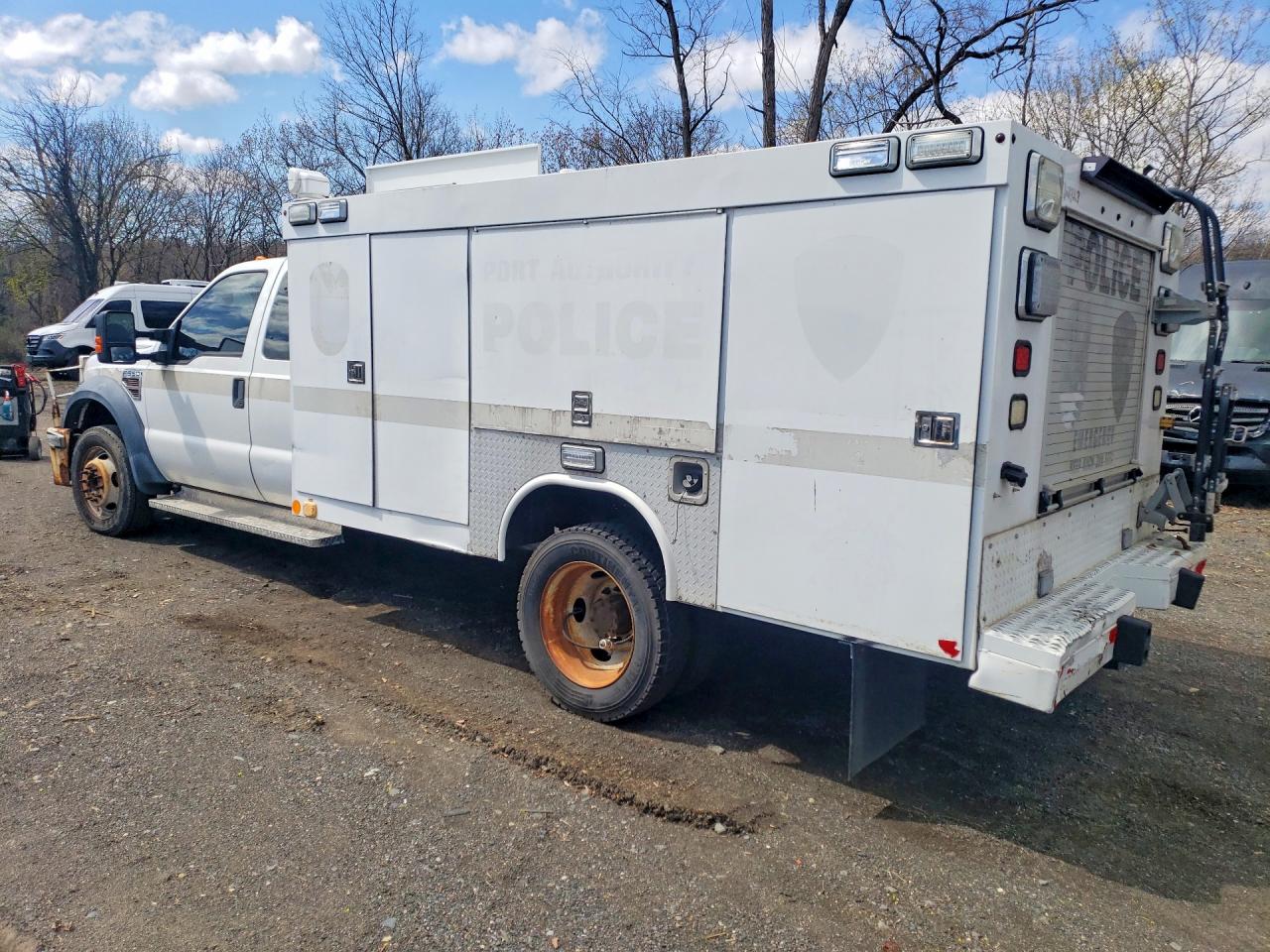 Ford F-550 Super Duty