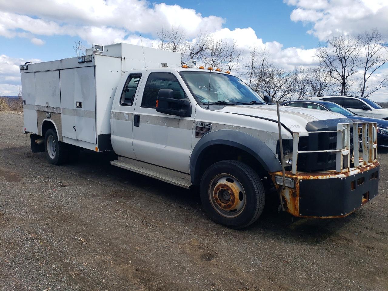 Ford F-550 Super Duty