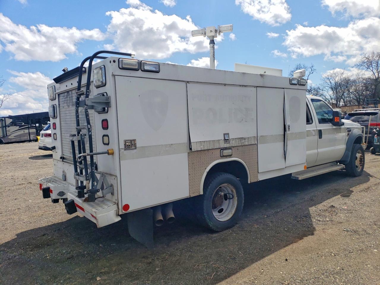 Ford F-550 Super Duty