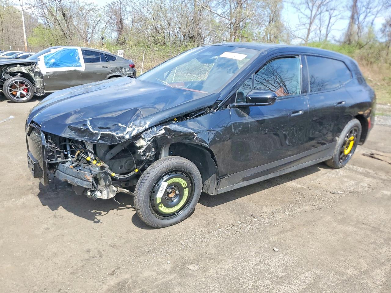 Salvage BMW Ix Xdrive5 Image