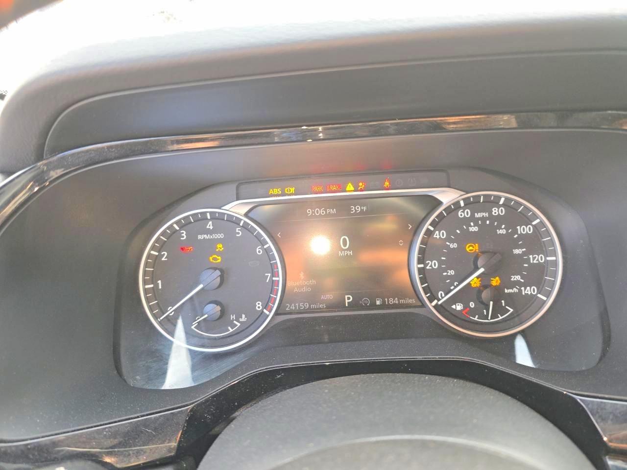 Nissan Pathfinder Sv