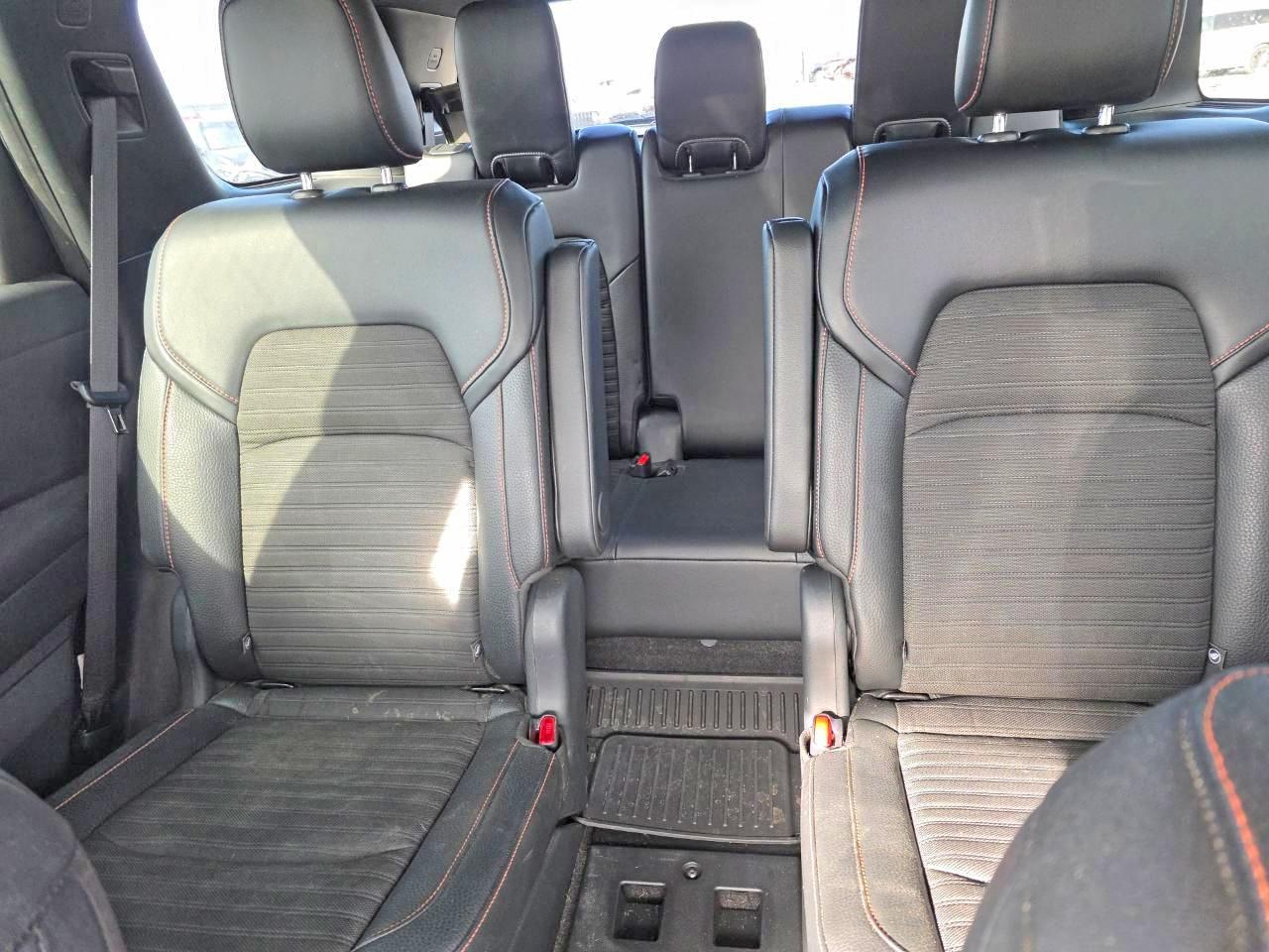 Nissan Pathfinder Sv