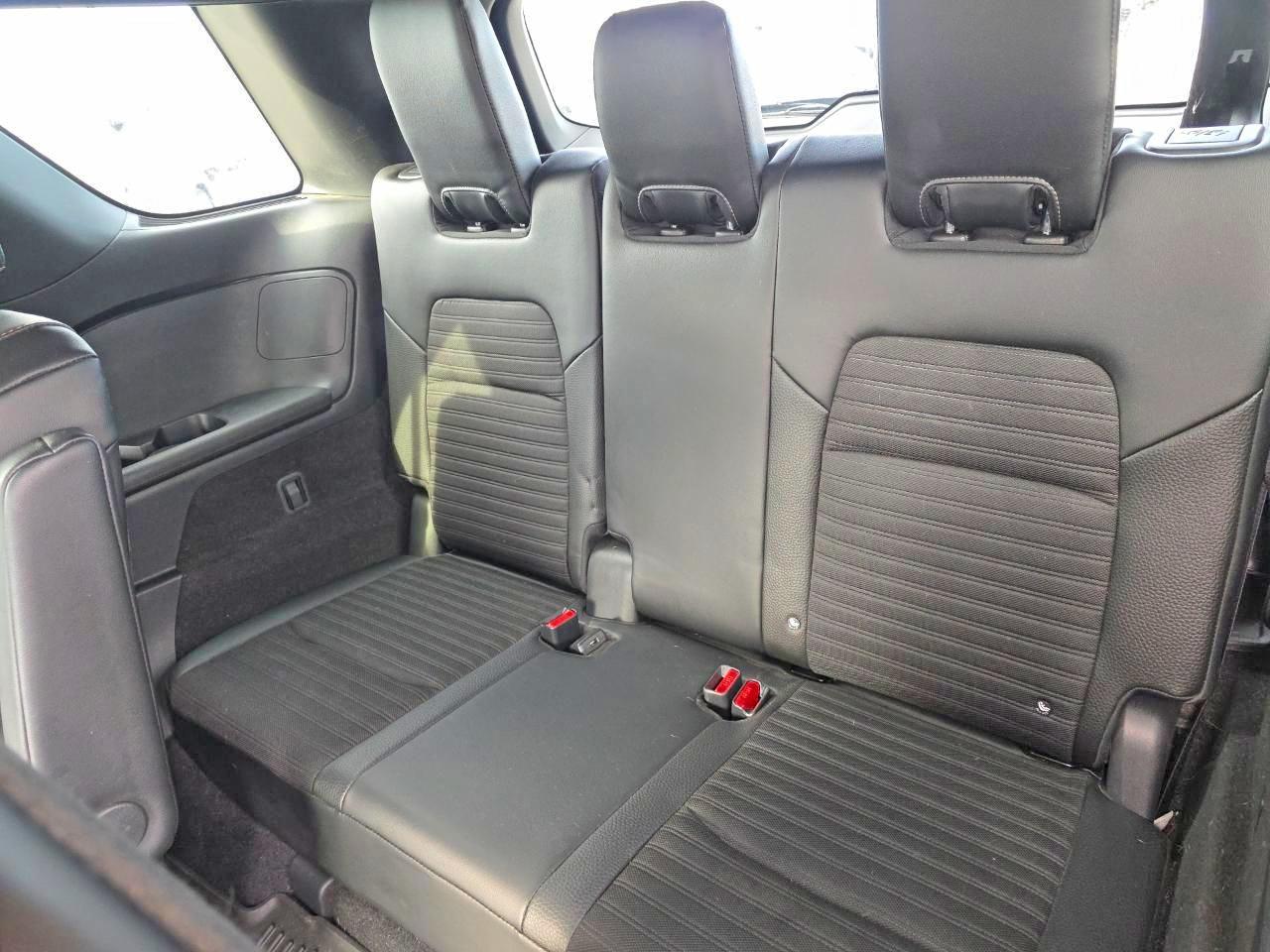 Nissan Pathfinder Sv