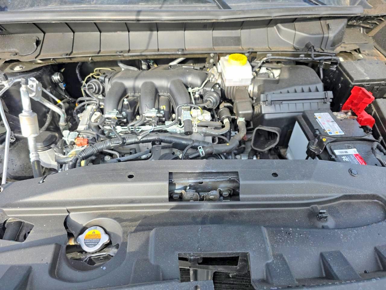Nissan Pathfinder Sv