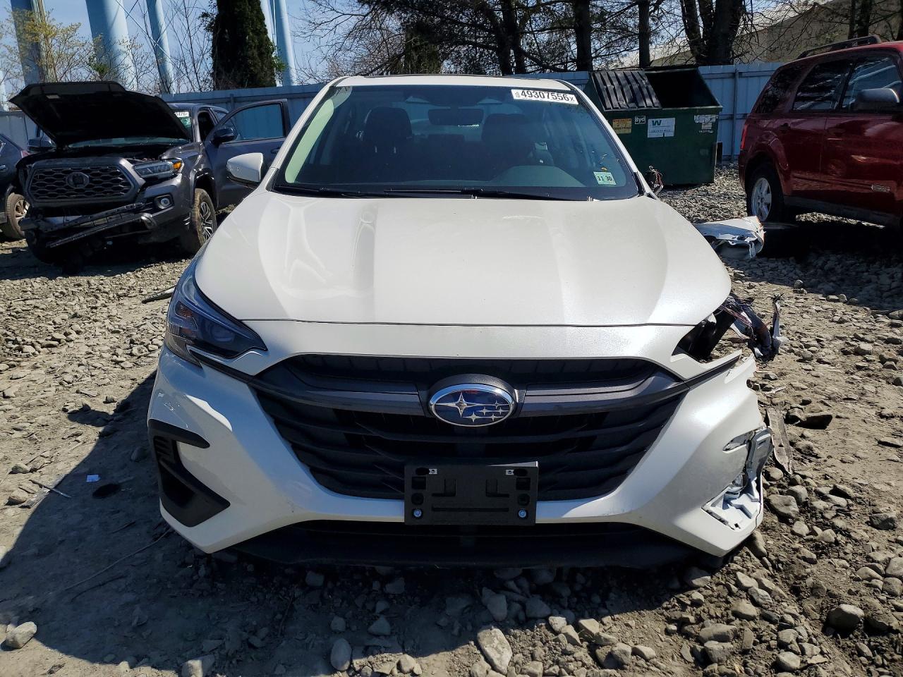 Subaru Legacy Premium