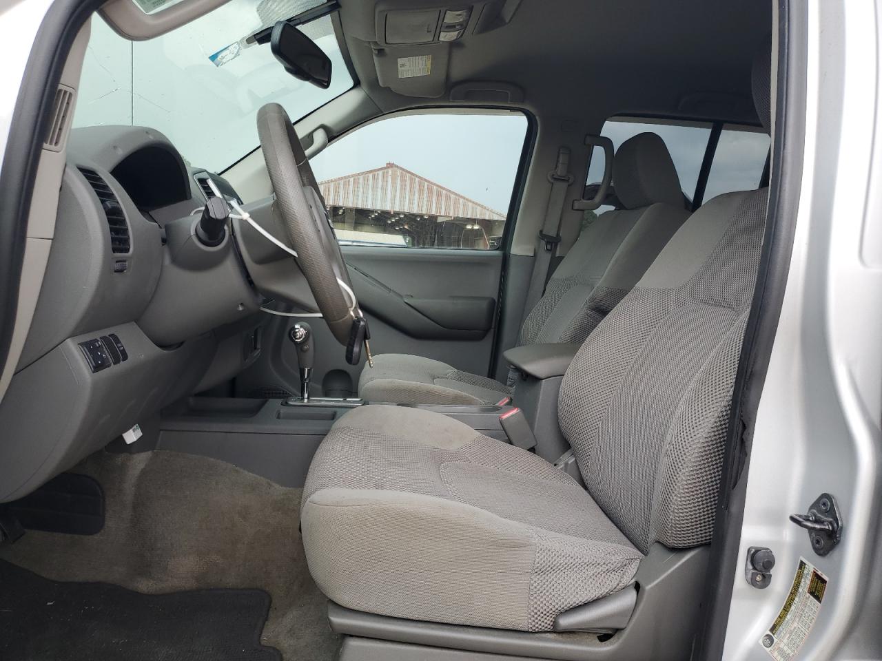 Nissan Frontier S