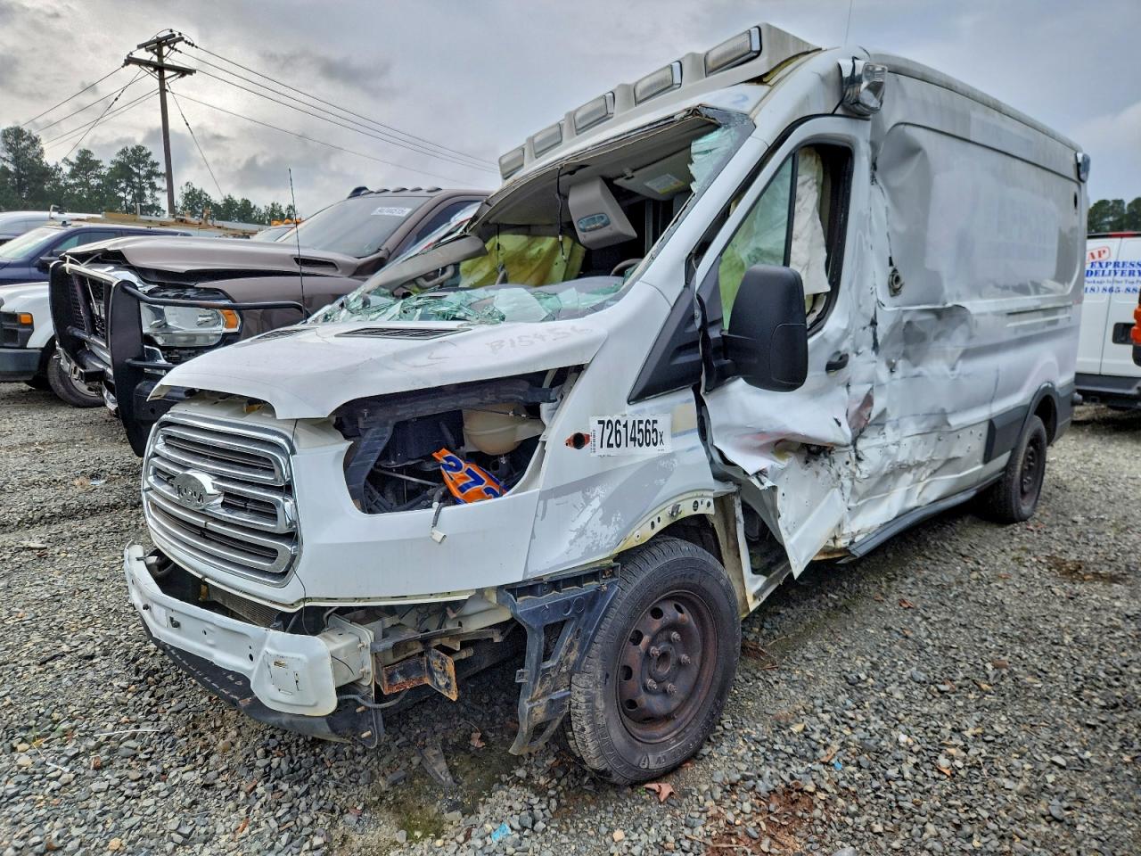 Salvage Ford Transit Image