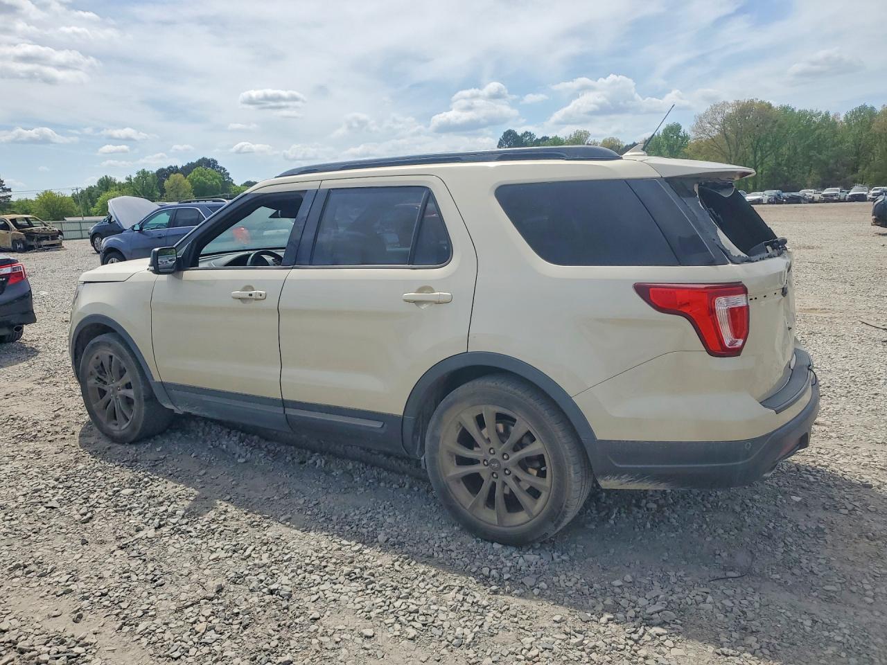 Ford Explorer Xlt