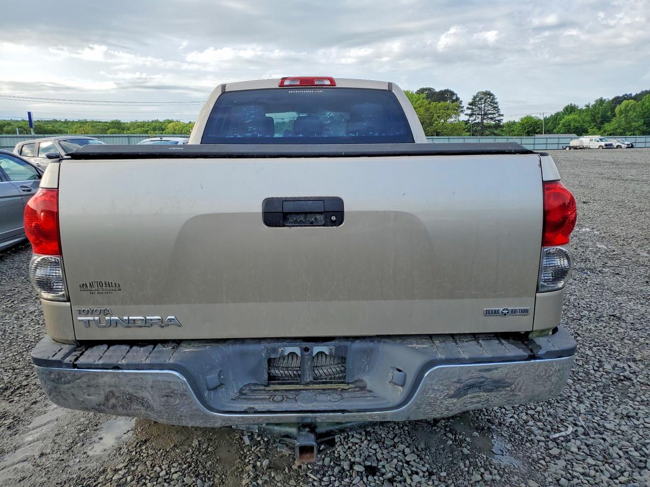 Toyota Tundra