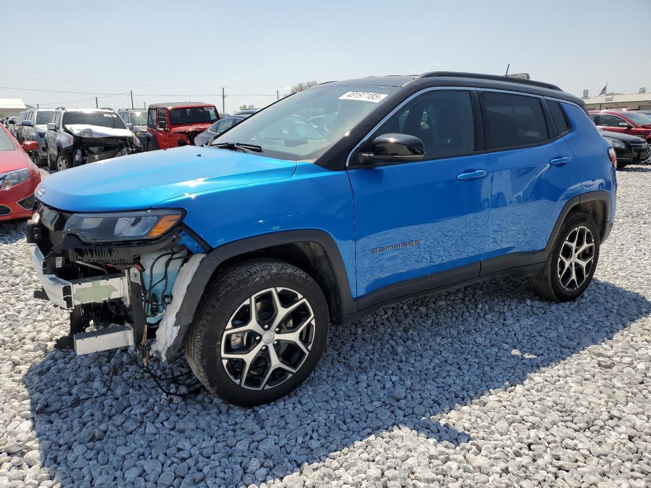 Salvage Jeep Compass Image