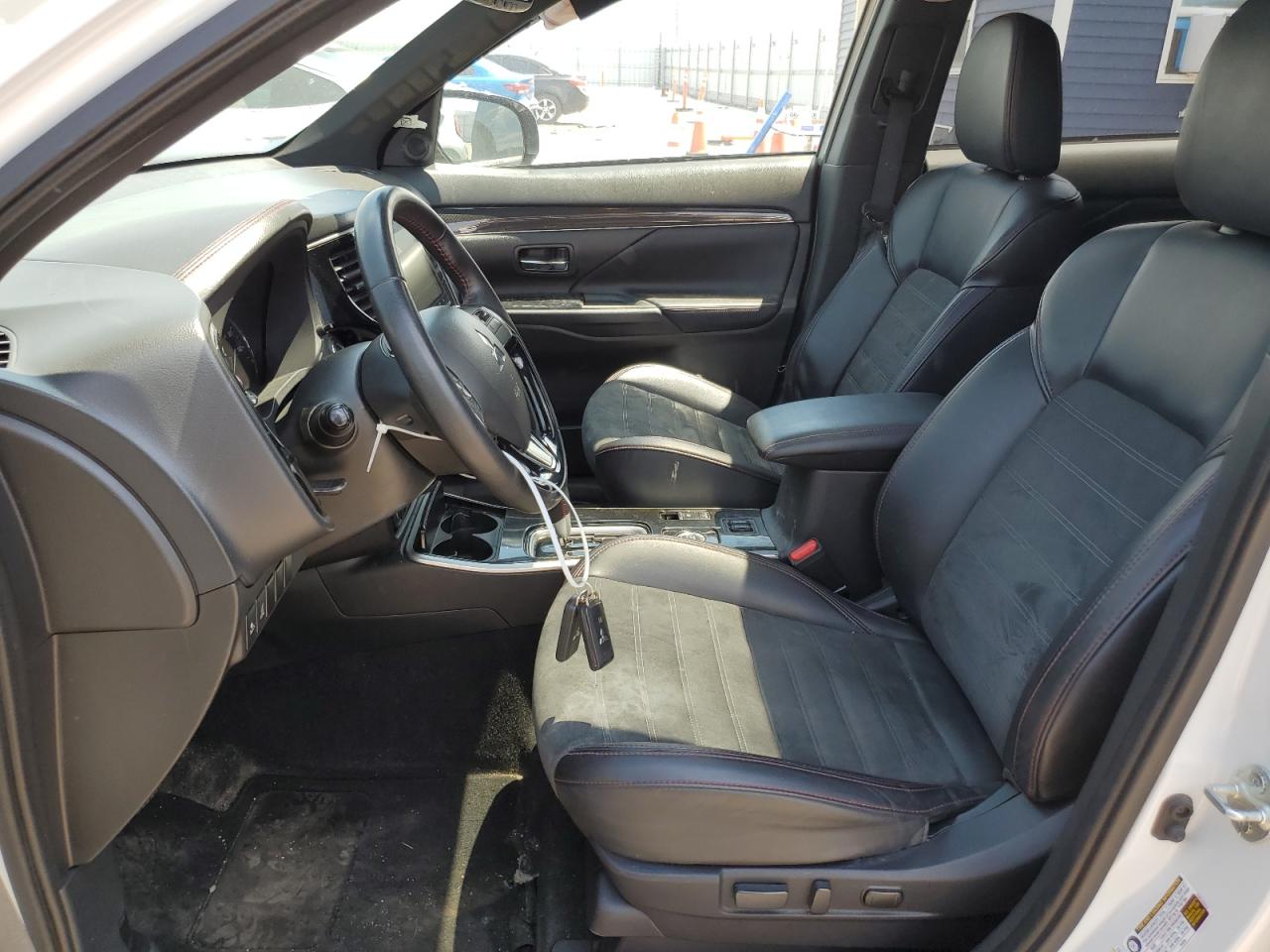 Mitsubishi Outlander Se