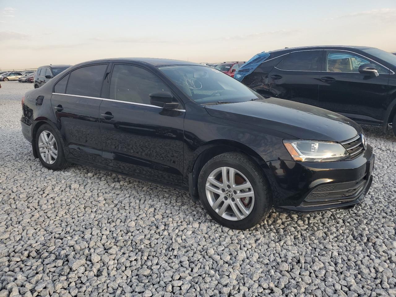Volkswagen Jetta S