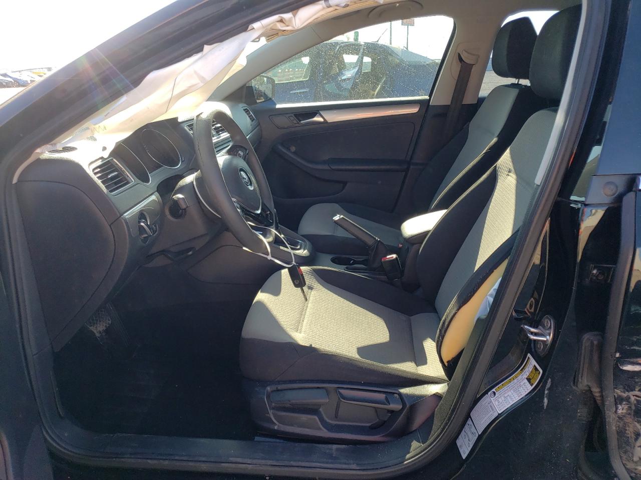 Volkswagen Jetta S