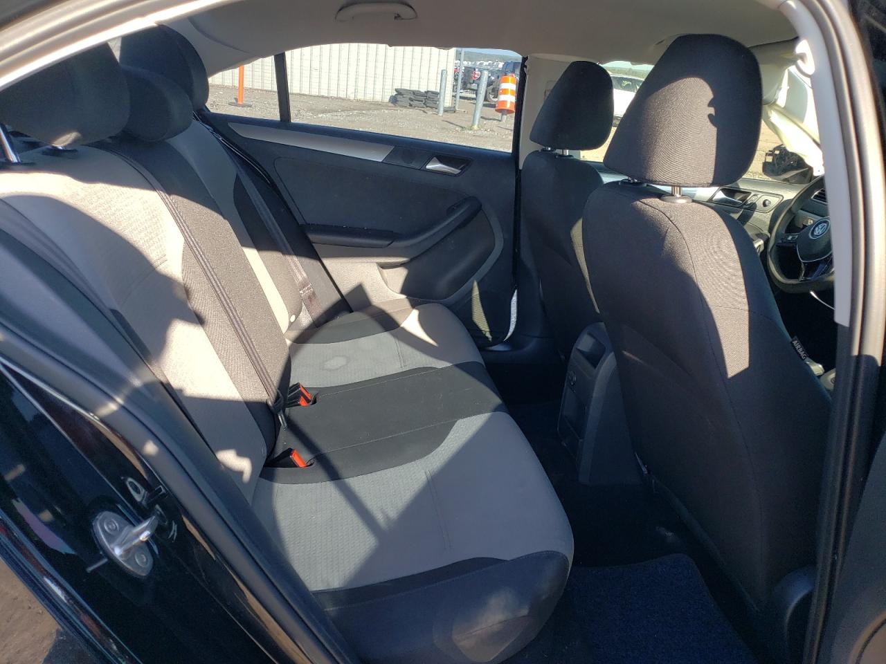 Volkswagen Jetta S