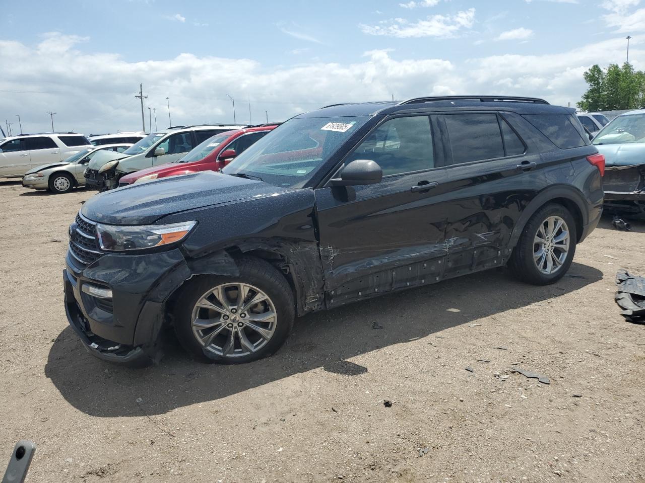 Salvage Ford Explorer Image