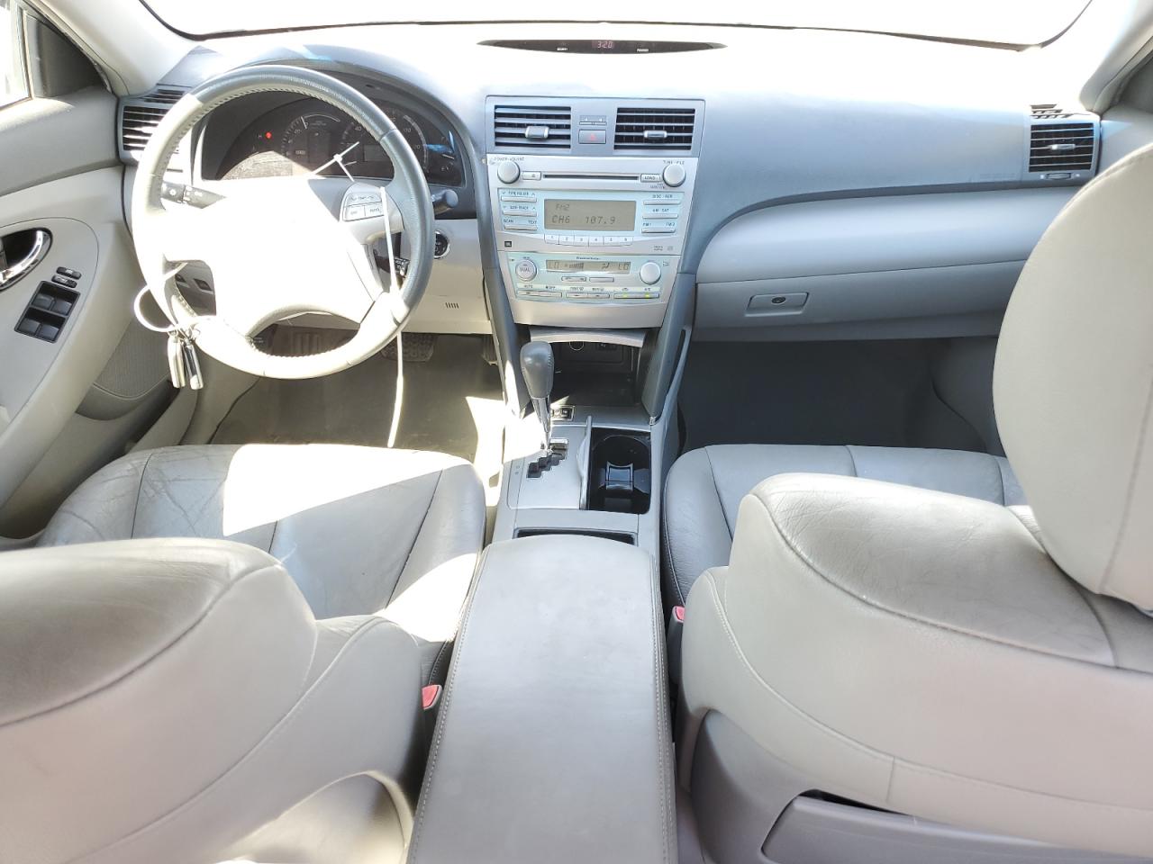 Toyota Camry Hybrid