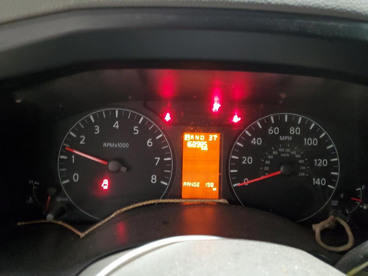 Nissan Nv 2500