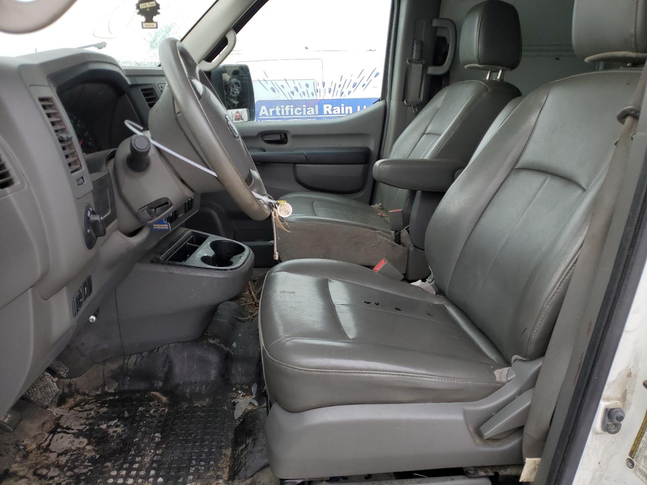Nissan Nv 2500