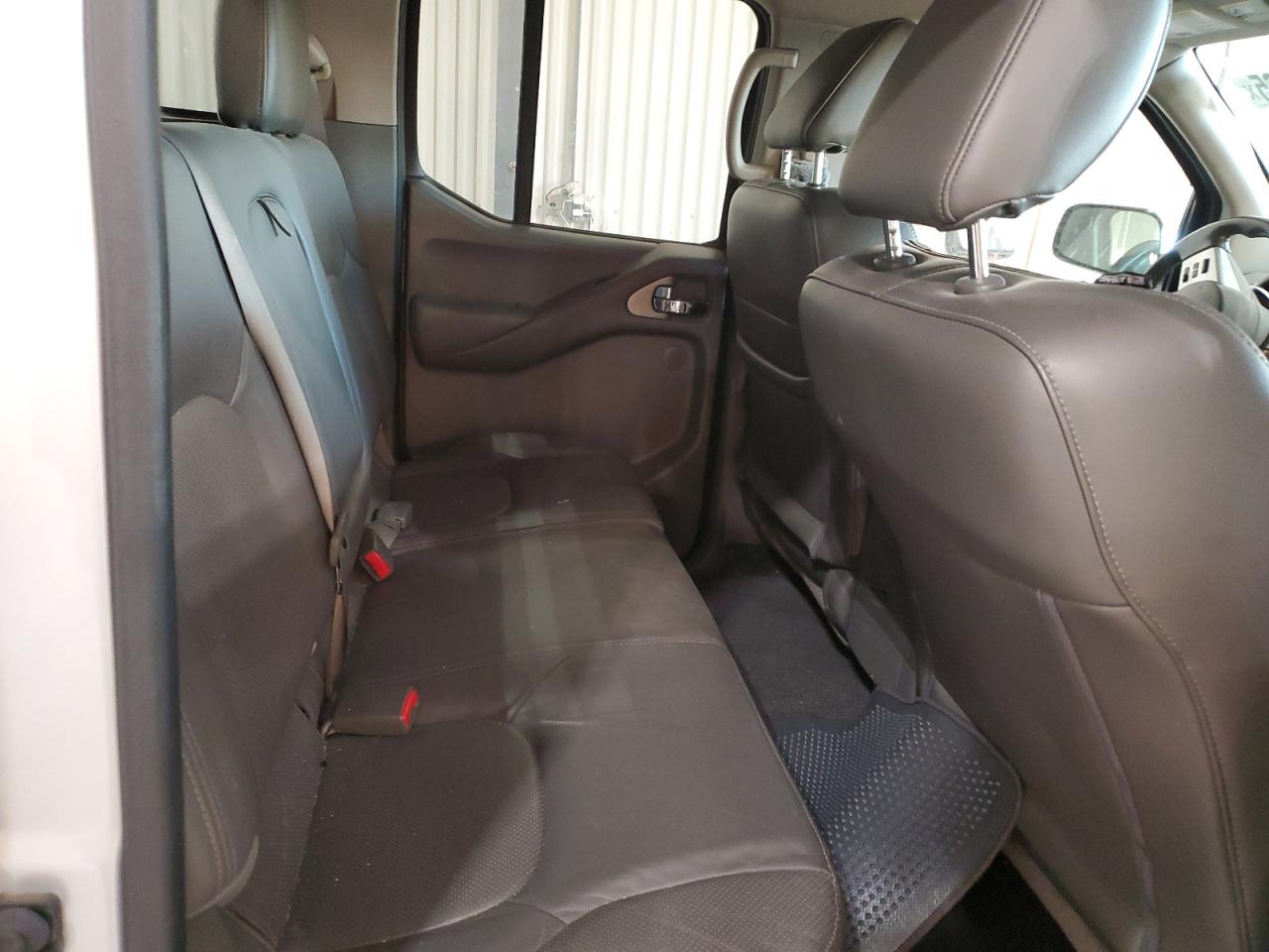 Nissan Frontier S