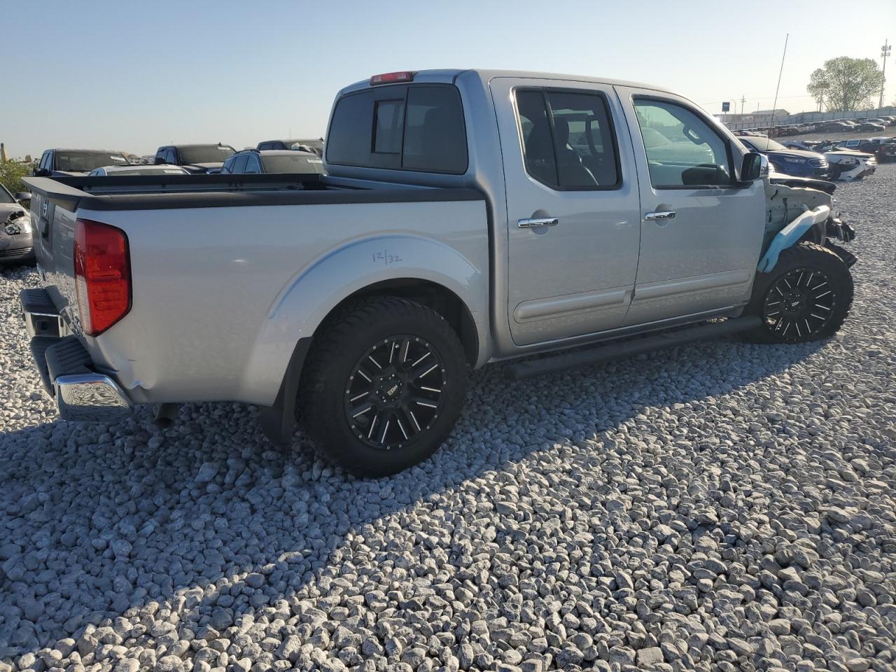 Nissan Frontier S
