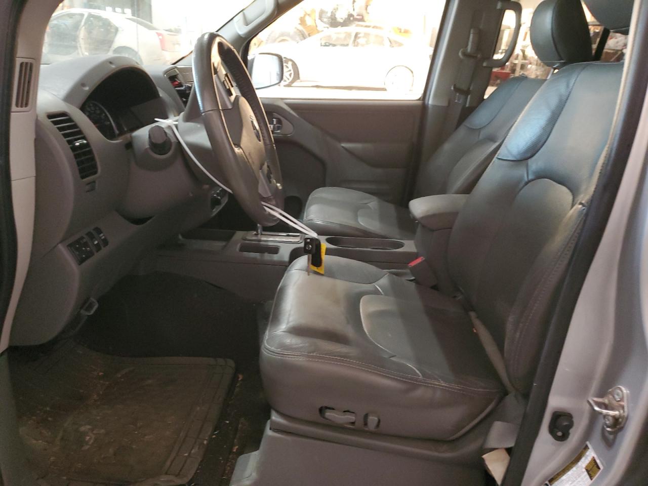 Nissan Frontier S