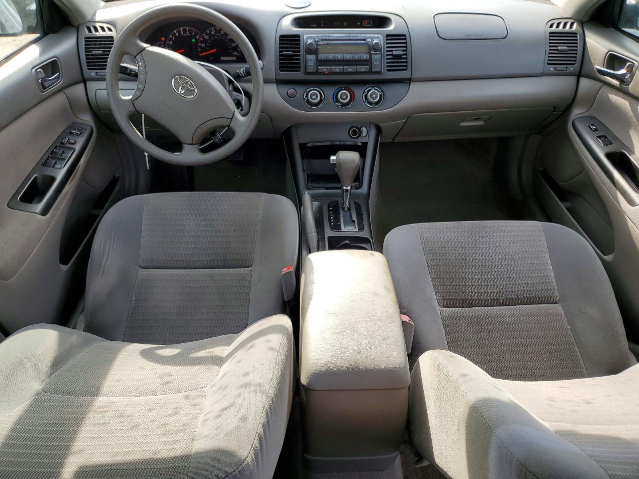 Toyota Camry Standard