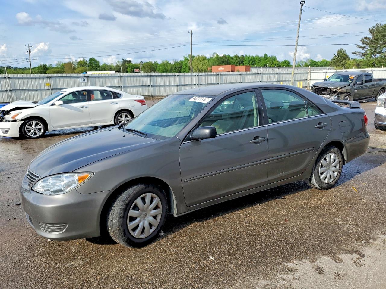 Salvage Toyota Camry Image