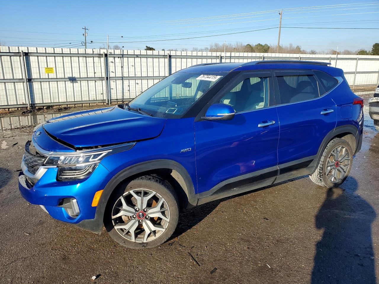 Salvage Kia Seltos Image