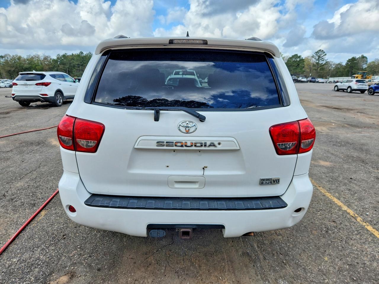Toyota Sequoia Sr5