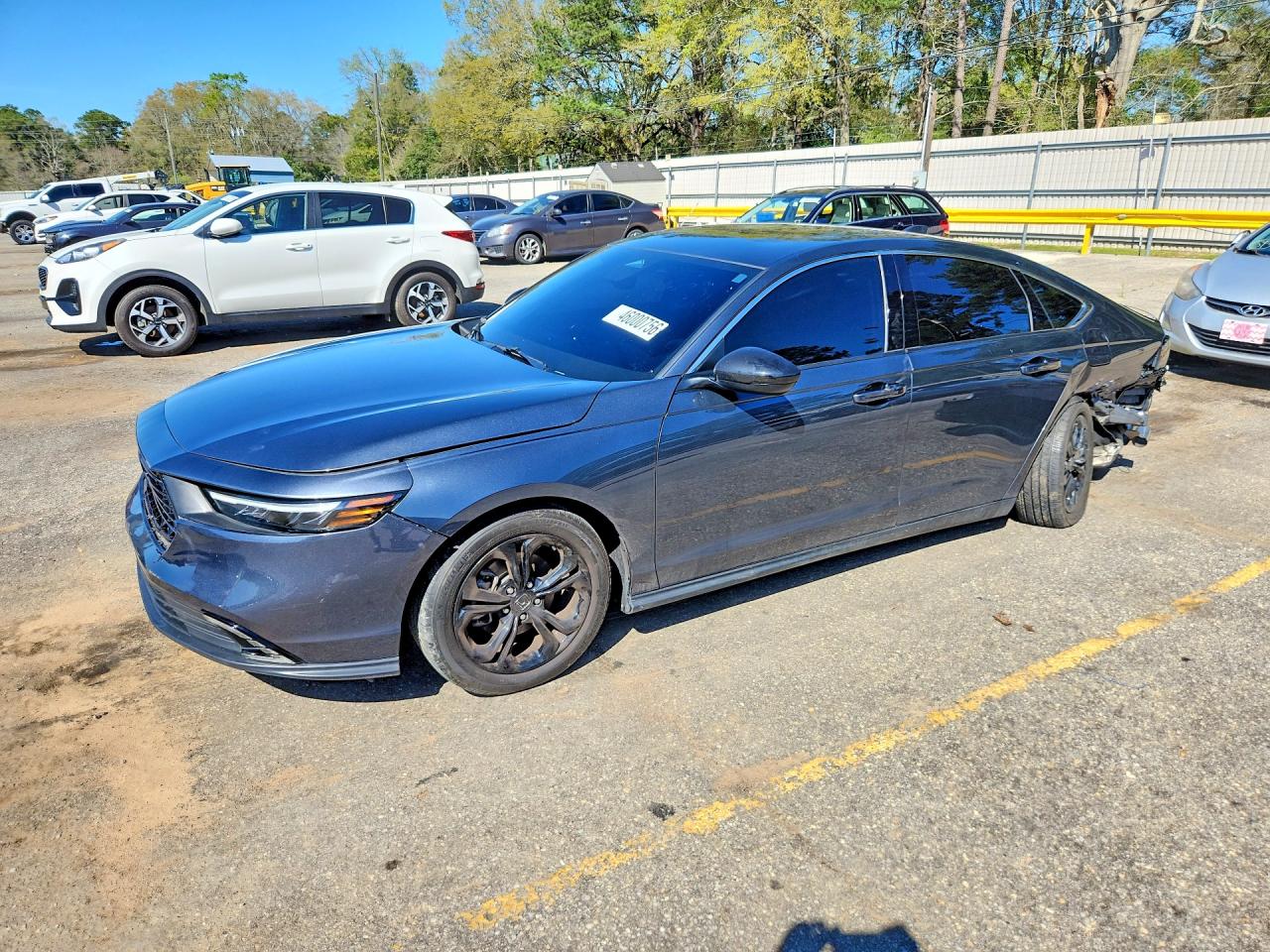 Salvage Honda Accord Image