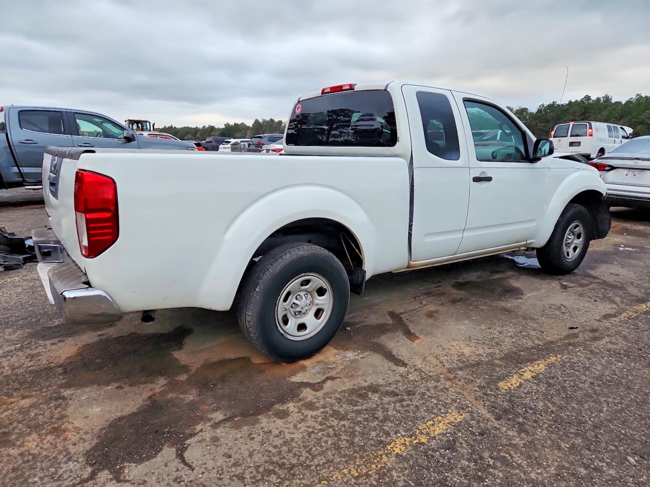 Nissan Frontier S