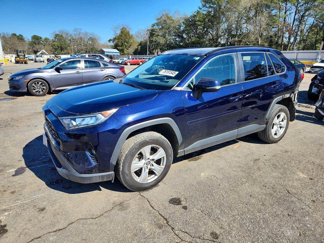 Salvage Toyota RAV4 Image