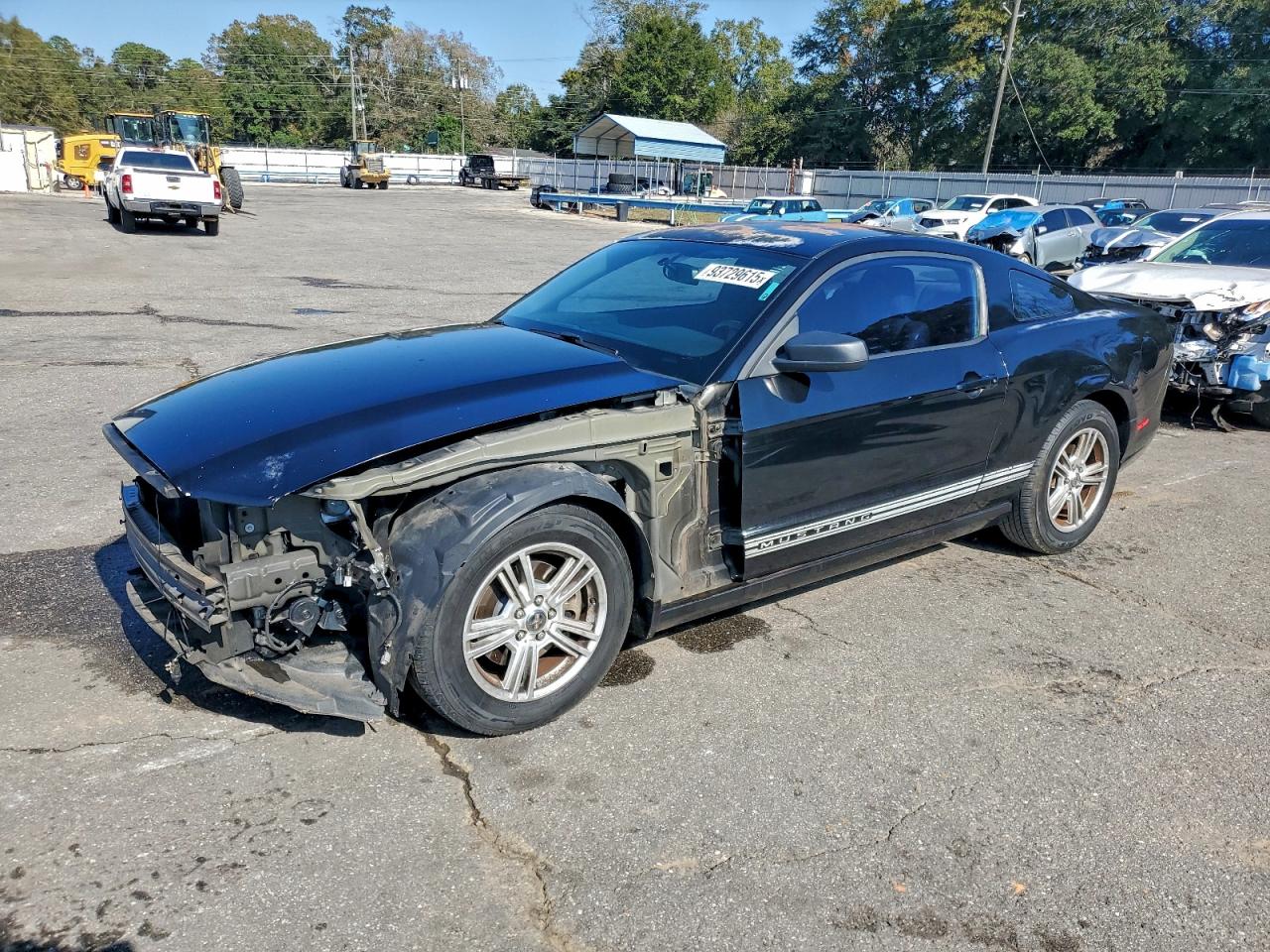 Salvage Ford Mustang Image