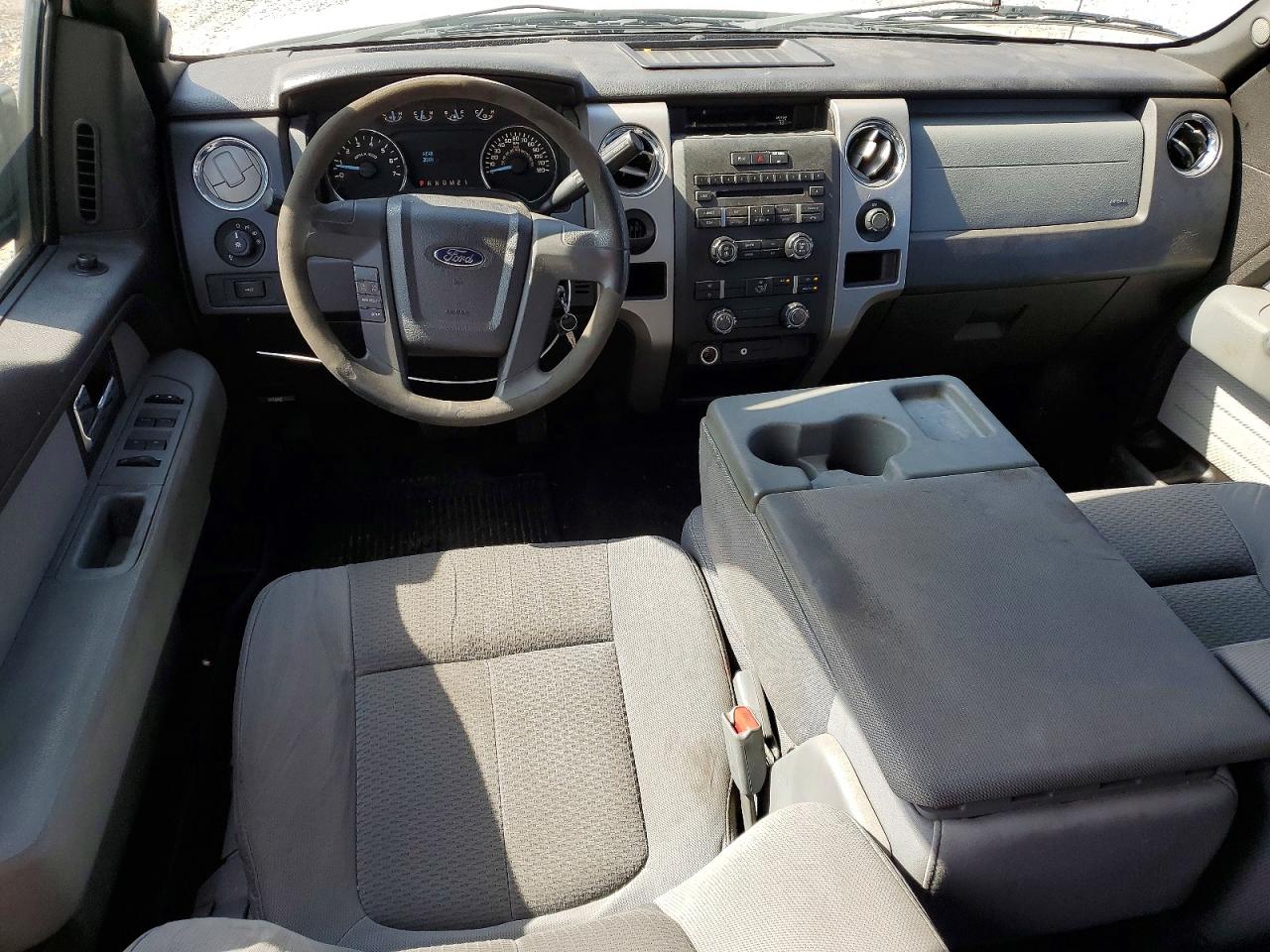 Ford F-150 Super Cab
