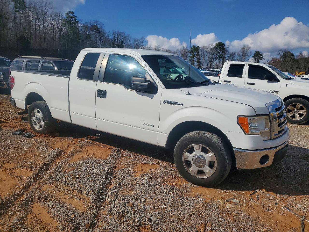 Ford F-150 Super Cab
