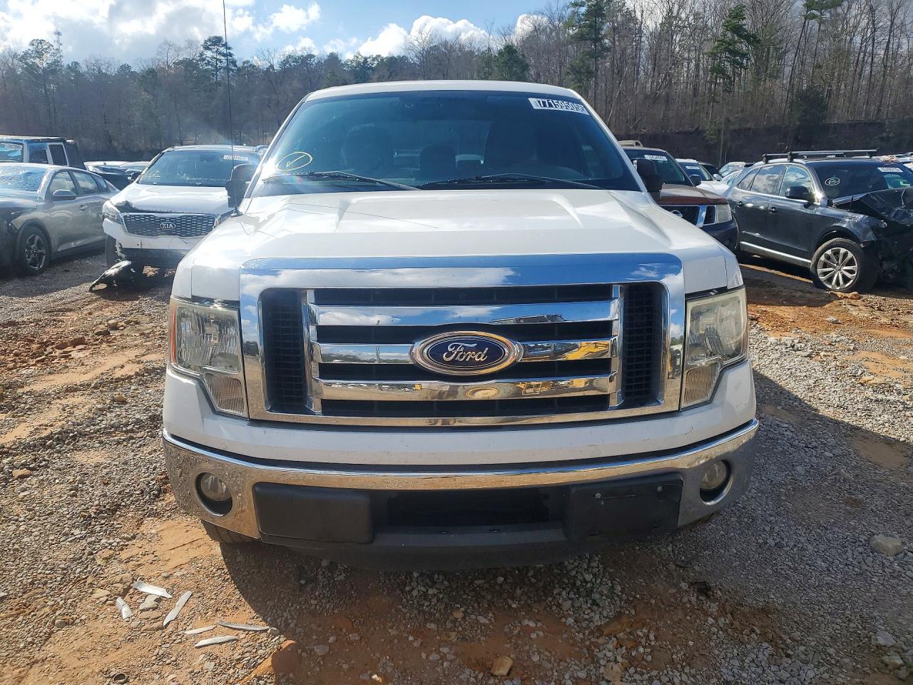 Ford F-150 Super Cab
