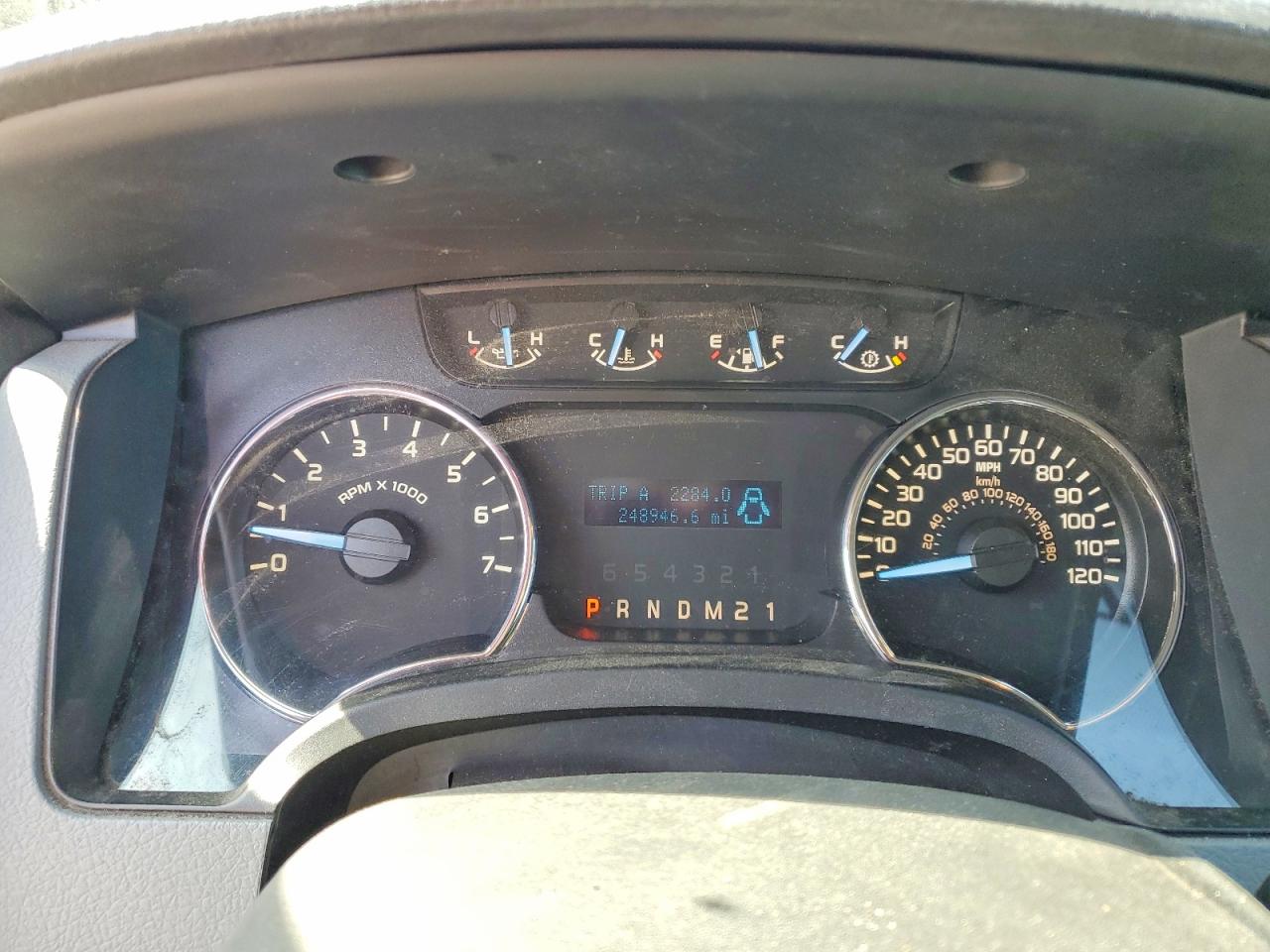 Ford F-150 Super Cab