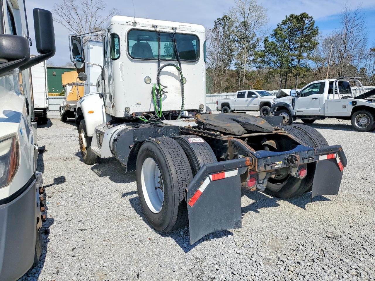 Peterbilt 382