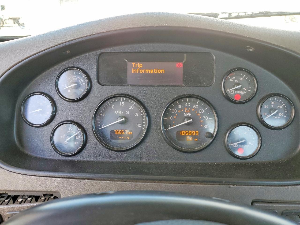 Peterbilt 382