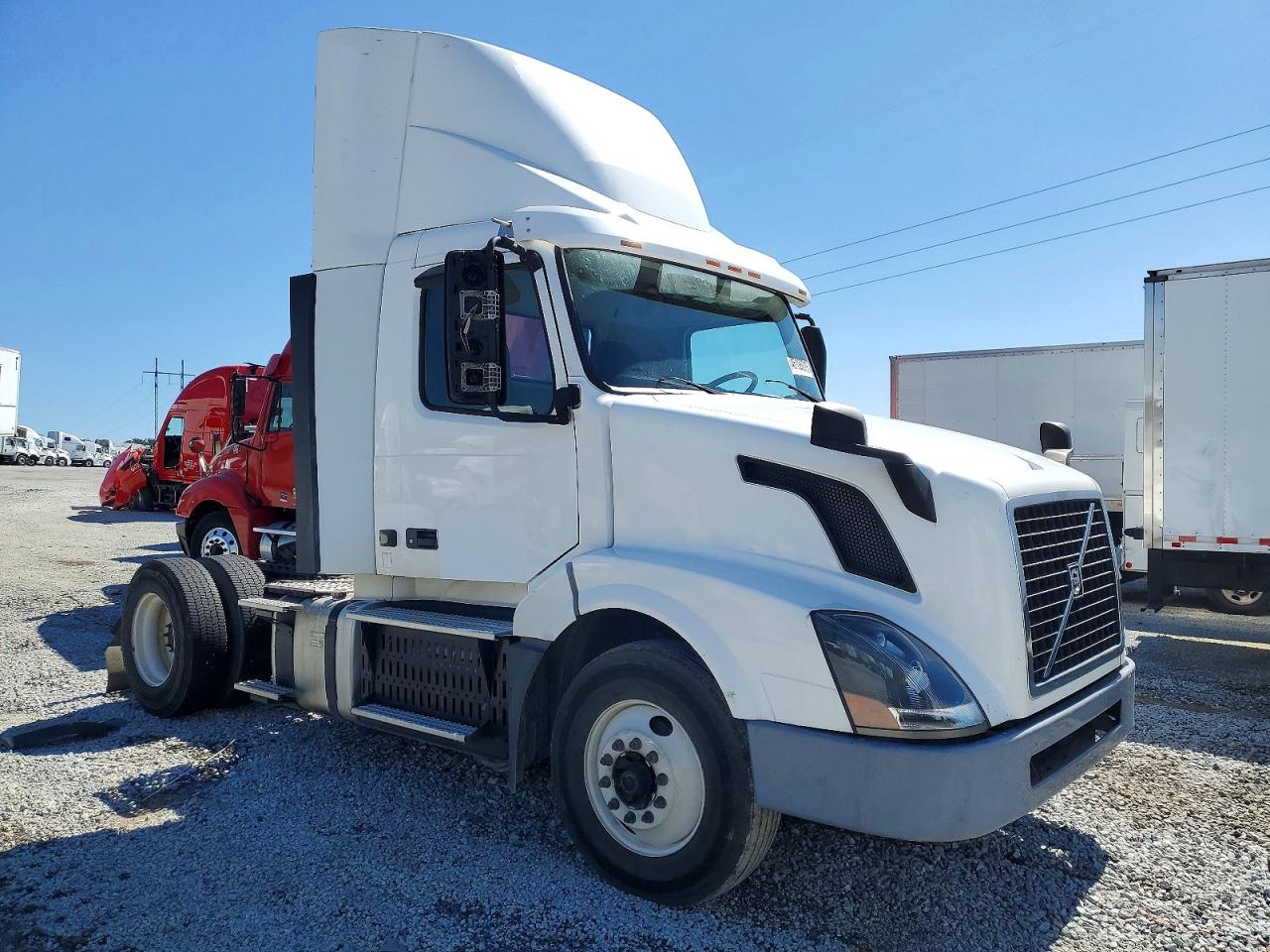 Salvage Volvo Vn Image