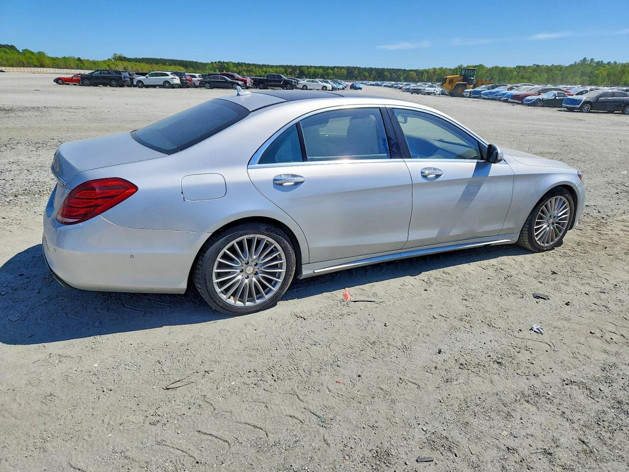 Mercedes-Benz S-Class 550