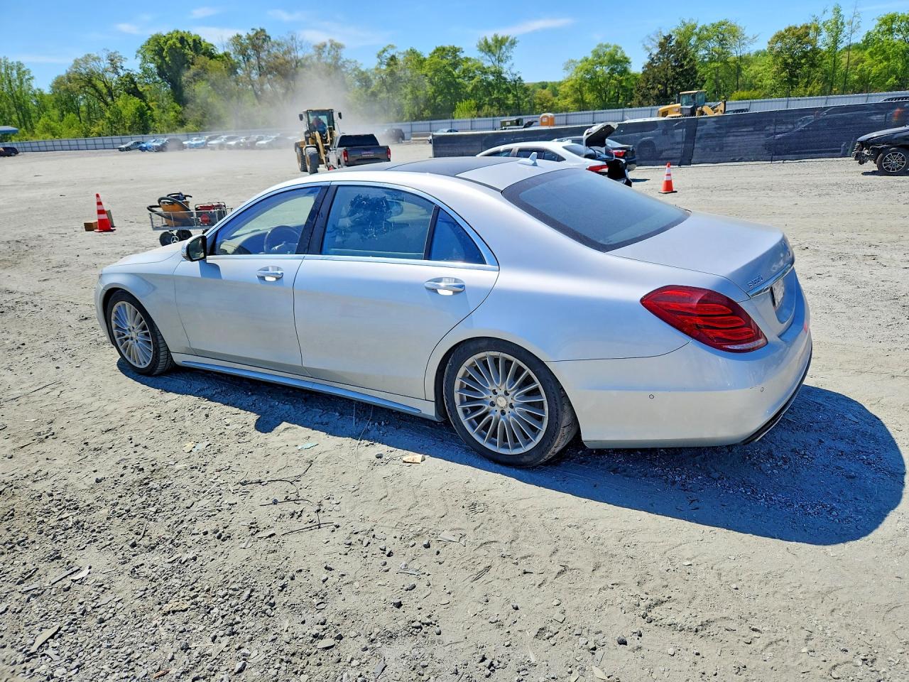 Mercedes-Benz S-Class 550