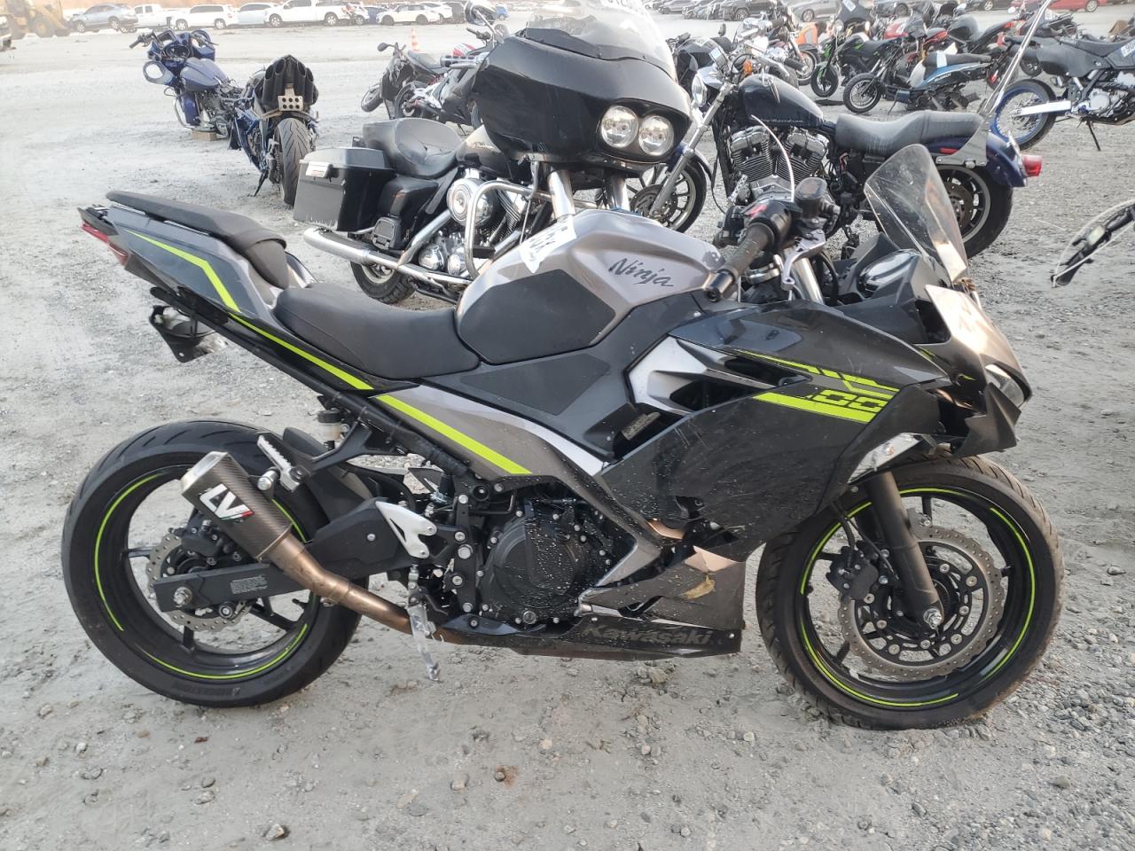 Salvage Kawasaki Ex400 Image