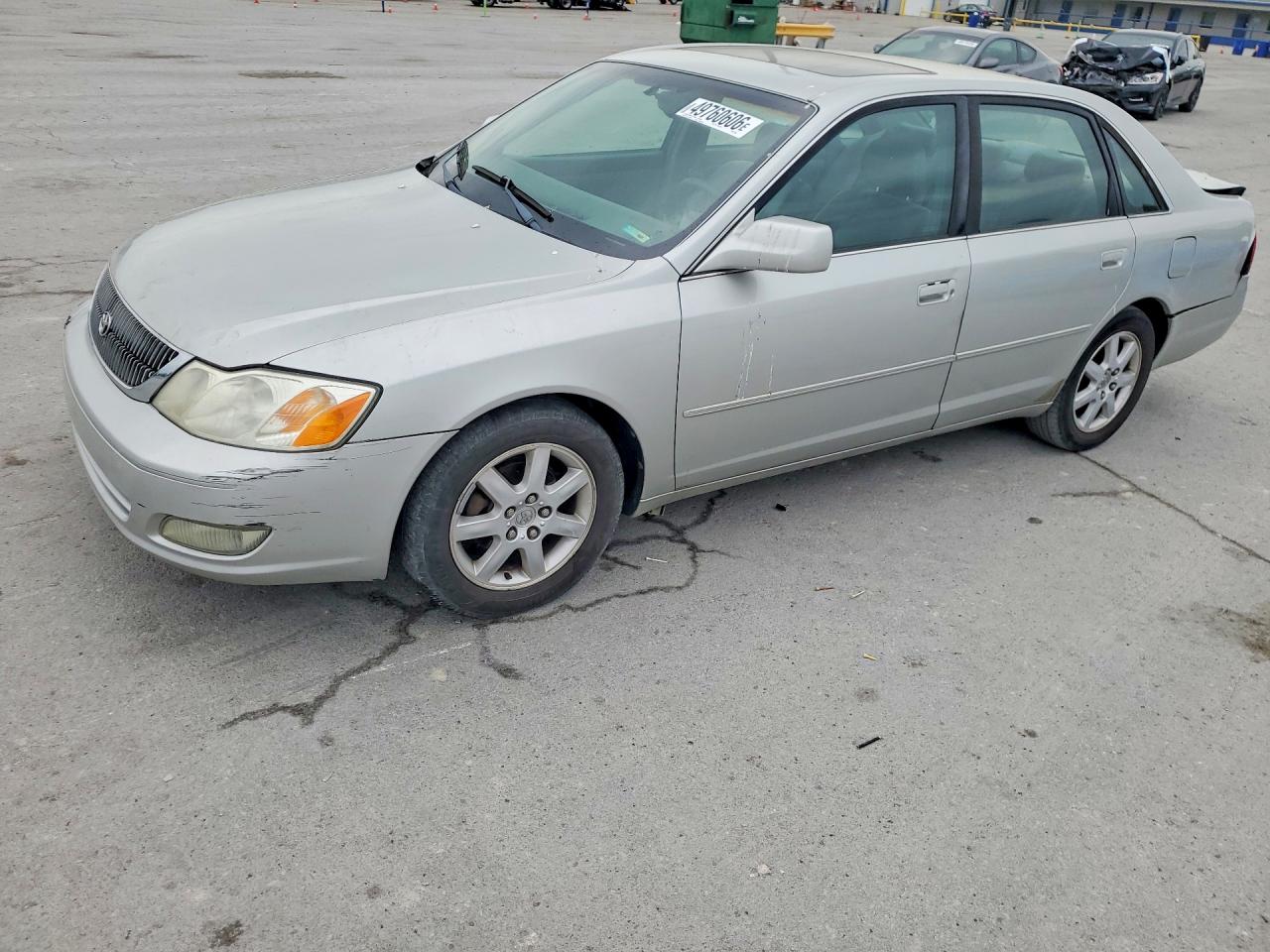 Salvage Toyota Avalon Image