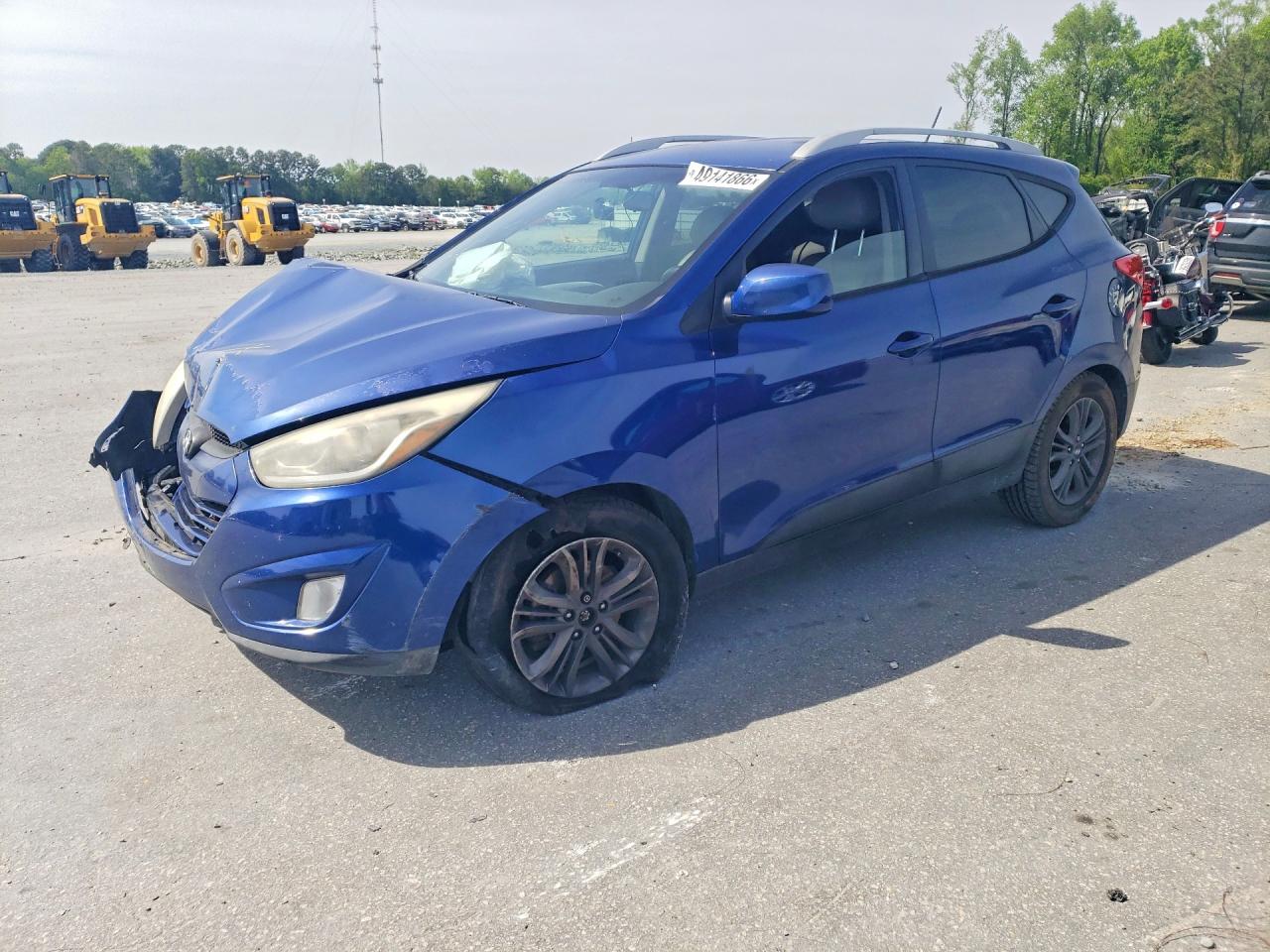 Salvage Hyundai TUCSON Image