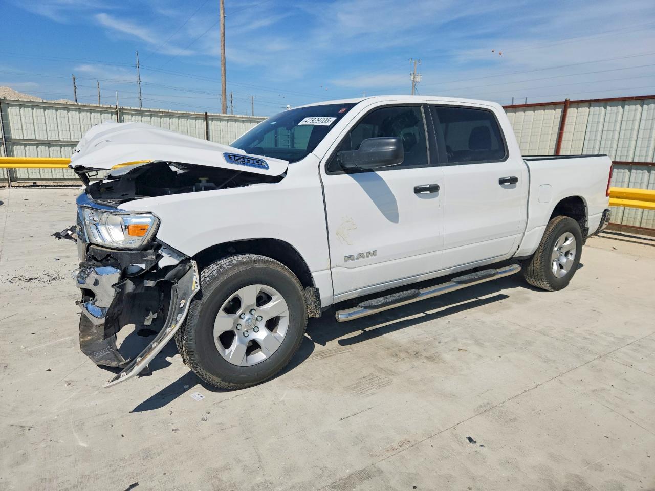 Salvage Ram 1500 Image
