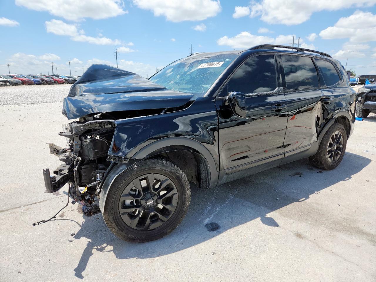 Salvage Kia Telluride Image